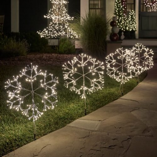 christmas yard lighting